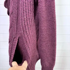 Abercrombie & Fitch Burgundy Cross Hatch Cable Knit‎ Cardigan Size M thumbnail 4