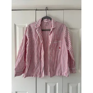 Victoria’s Secret Pink White Stripe Pajama Top Shirt Women’s S Short Cotton thumbnail 2