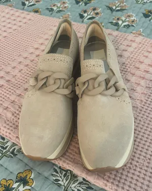 DV by Dolce Vita Platform Shoes thumbnail 1
