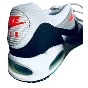 Nike Air Max Wright Women’s 7.5 White Black Orange Teal Retro Sneakers thumbnail 5