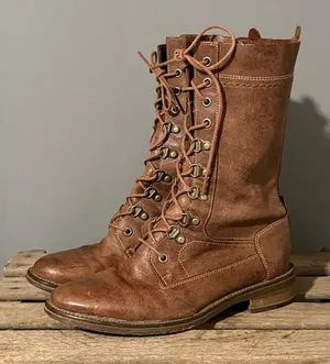 J Shoes brown leather Bailey combat style boots Size 8 B44‎ thumbnail 1