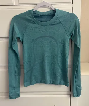 Lululemon swiftly tech long sleeve thumbnail 1