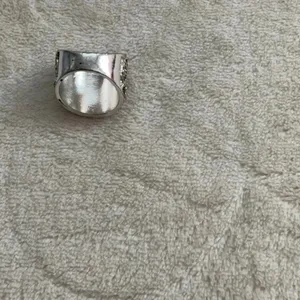 RING thumbnail 4