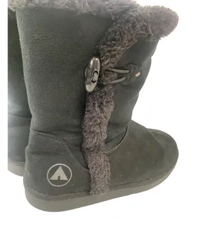 Airwalk Women's Black Fuzzy Snow Boots thumbnail 1