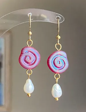 Handmade boho grunge fairy whimsical funky style quality Czech glass swirl pearl dangle earrings🌀⭐️ thumbnail 1