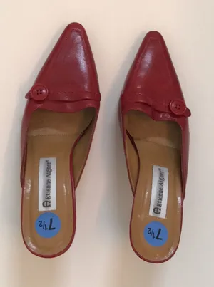 Etienne Aigner red shoes - BNWT - Size 7.5 thumbnail 1