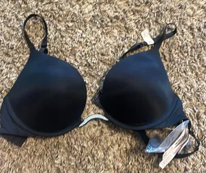 Victoria's Secret Plunge Push Up Bra thumbnail 1
