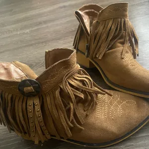 Boots (Size 7) Brown thumbnail 1