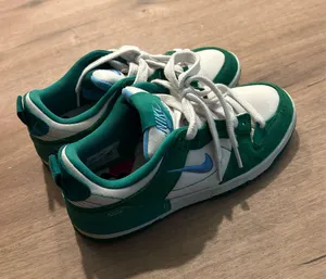 Nike Dunk Low Green Size 7.5 thumbnail 1