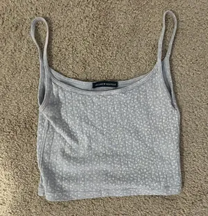 Brandy Melville Crop Top thumbnail 1