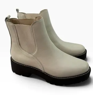 -Sam Edelman Justina Lug Sole Chelsea Boots Womens Size 6.5 Ivory Leather Ankle thumbnail 1