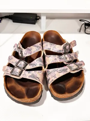 Birkenstock Papillio Triple-Buckle Sandals in Light Pink Floral Size 10 thumbnail 2