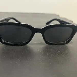 Classic Black Sunglasses thumbnail 2
