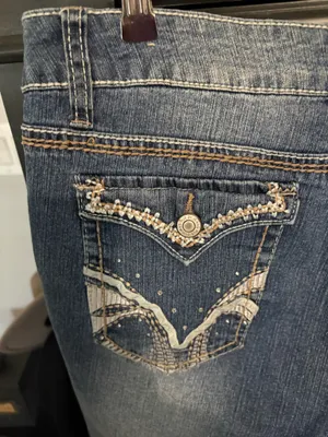 Rue 21 size 13/14 embellished denim jean shorts thumbnail 7