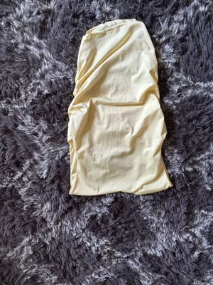 Live in the moment banana yellow square neck medium top thumbnail 5