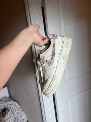 Nike Air Force 1 thumbnail 5