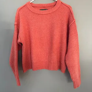 American Eagle, small coral knit sweater thumbnail 1