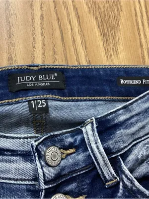 Judy Blue Boyfriend Fit Buttonfly Distressed Jeans Size 1/25 thumbnail 6