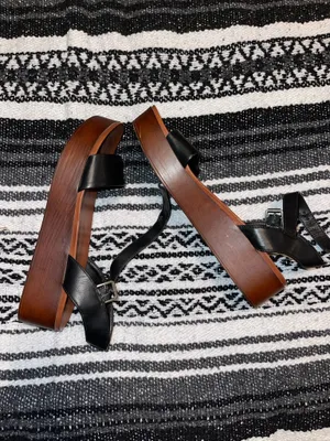 American Eagle Outfitters Sandals  thumbnail 2