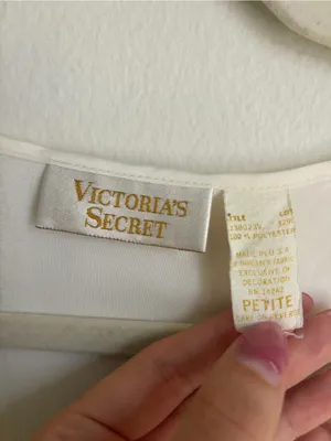 Vintage Victoria’s Secret White Nightgown thumbnail 4