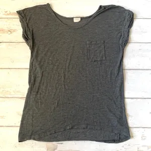 Women’s S/M Gray Pocket Tee Tresics Brand Short Sleeve Grey Shirt Size Small thumbnail 1