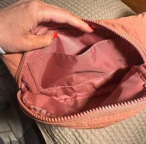 Lululemon Everywhere Belt Bag thumbnail 4