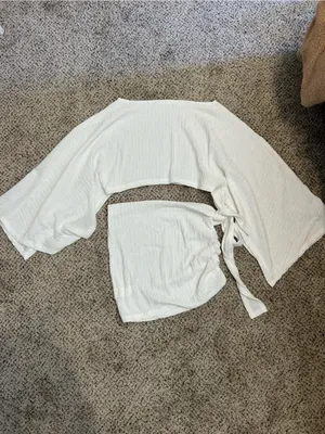 Asymmetrical Off thumbnail 2
