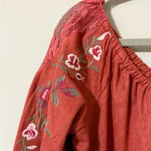 Umgee medium off the shoulder boho bell sleeve top lace & embroidered floral top thumbnail 3