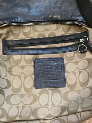 Vintage Coach Legacy Slim Duffle 9326 Black Leather Shoulder Bag thumbnail 8