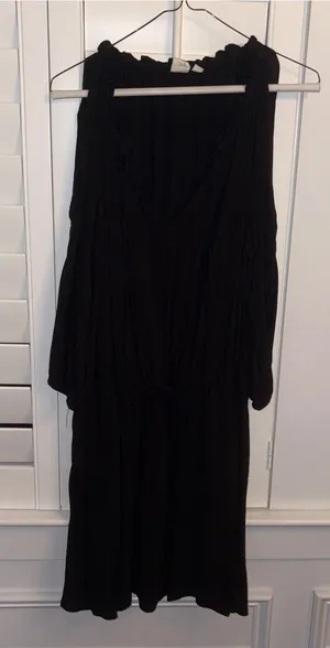 Women’s Black Cold Shoulder Dress Size: M thumbnail 1