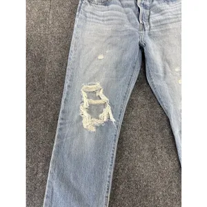 Levi’s 501 Original Jeans Women’s Approx W27 Light Wash Distressed Button Fly thumbnail 4