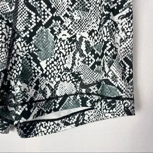 Nike Pro Black & White Snake Print‎ Compression Athletic Shorts L thumbnail 5