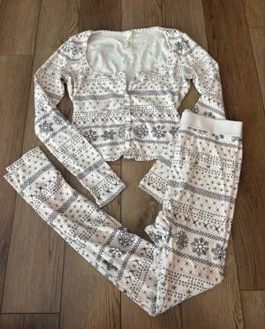 SKIMS pajamas set  thumbnail 1