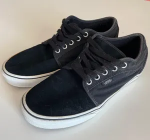 Vans Chukka Low women’s black sneakers thumbnail 1