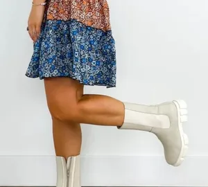 Free People Brooks Lug Sole Chelsea Boots - Chalk Color - Size w 6.5 thumbnail 1