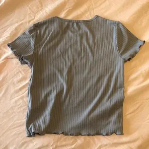 Bluenotes Mauve Ribbed Baby Tee Butterfly Patch Size Small Lettuce Edge 90s y2k thumbnail 3