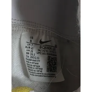 Nike Blazers Mid 77 White Sneakers Athletic Trainers Shoes Size 8 thumbnail 4