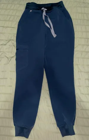 FIGS Jogger Scrub Pants thumbnail 1