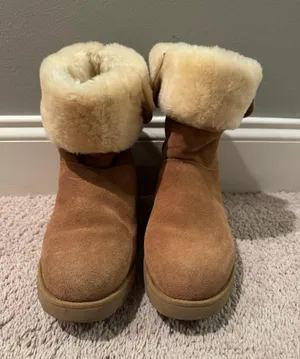 UGG Boots thumbnail 1