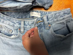 PacSun Boyfriend 90s Jeans thumbnail 4