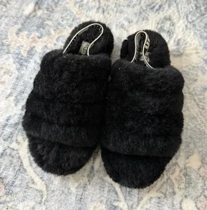 UGG Slippers thumbnail 1