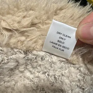 E13. Love Tree cream faux fur vest Size L thumbnail 4