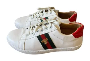 Gucci "Ace" leather low-top sneakers with crocodile-embossed leather trim SZ 36. thumbnail 1