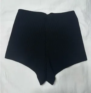 H&M Black and White Contrast Knit Set thumbnail 6