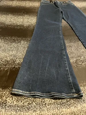 Womens sz8 NWT Express 70's Flare Midrise Hyper Sculpt/Hyper Stretch Jeans thumbnail 6