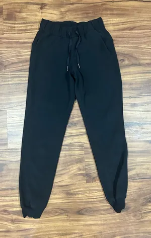 Lululemon Joggers thumbnail 1