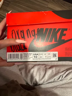 Women’s Jordan 1 Retro High OG Starfish Orange & White thumbnail 7