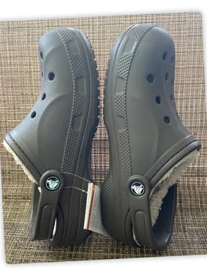Crocs Classic Lined Clogs Brown Women’s 7 Men’s 5 Fleece Cozy Shoes NWT thumbnail 1