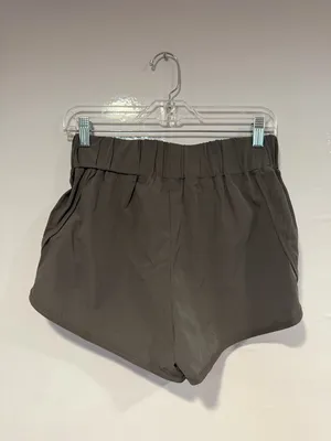 NWT grey Halara athletic shorts thumbnail 4
