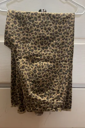 Boutique Leopard/Cheetah Print Jeans thumbnail 1